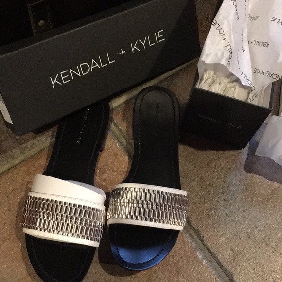NWT Kendall &Kylie Sandals size 8.5 - Picture 2 of 6